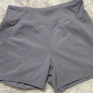 Free Country Women's Free 2 Explore Hybrid Short in medium grey.